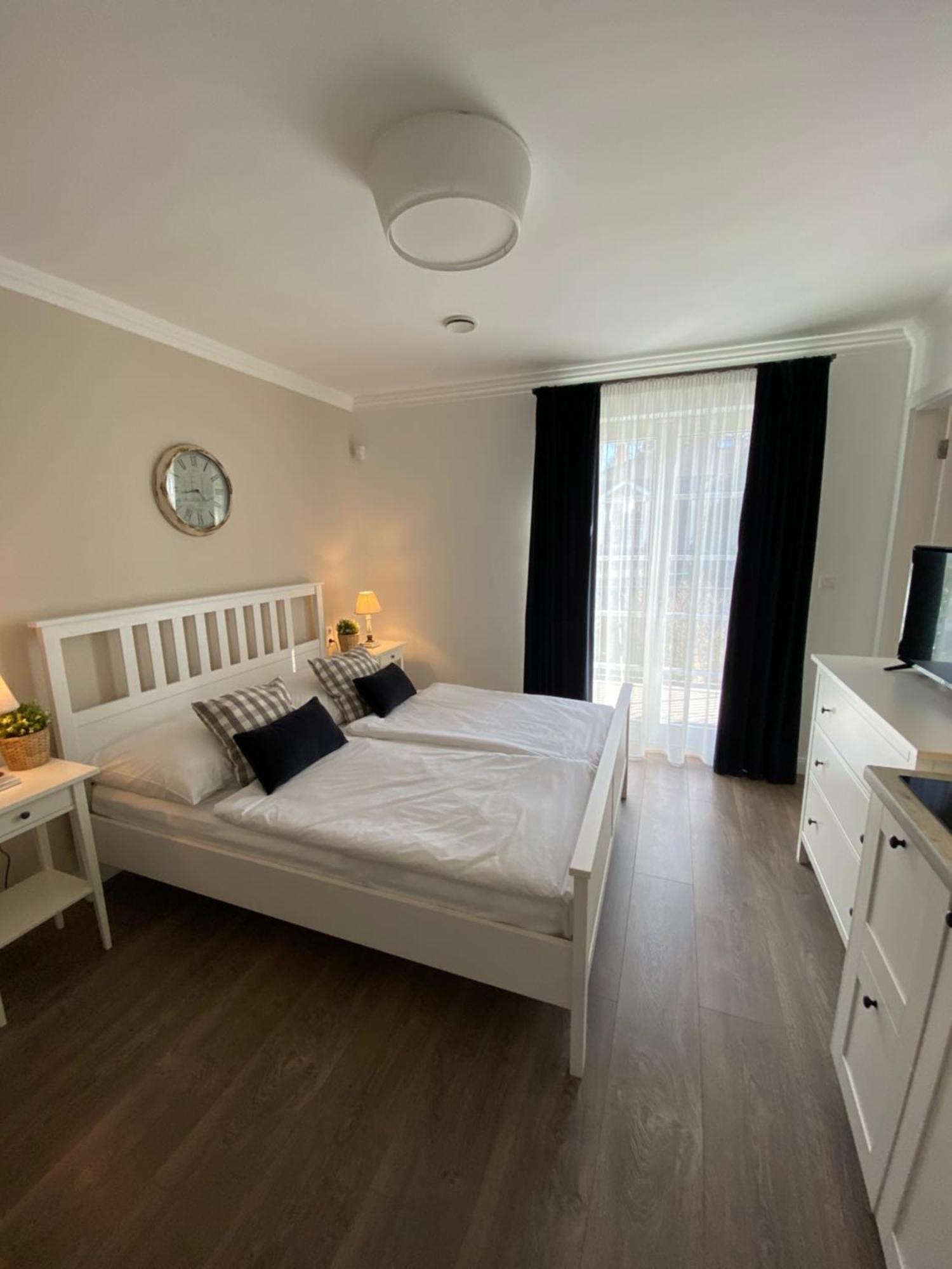 Secca Apartman Siófok Esterno foto