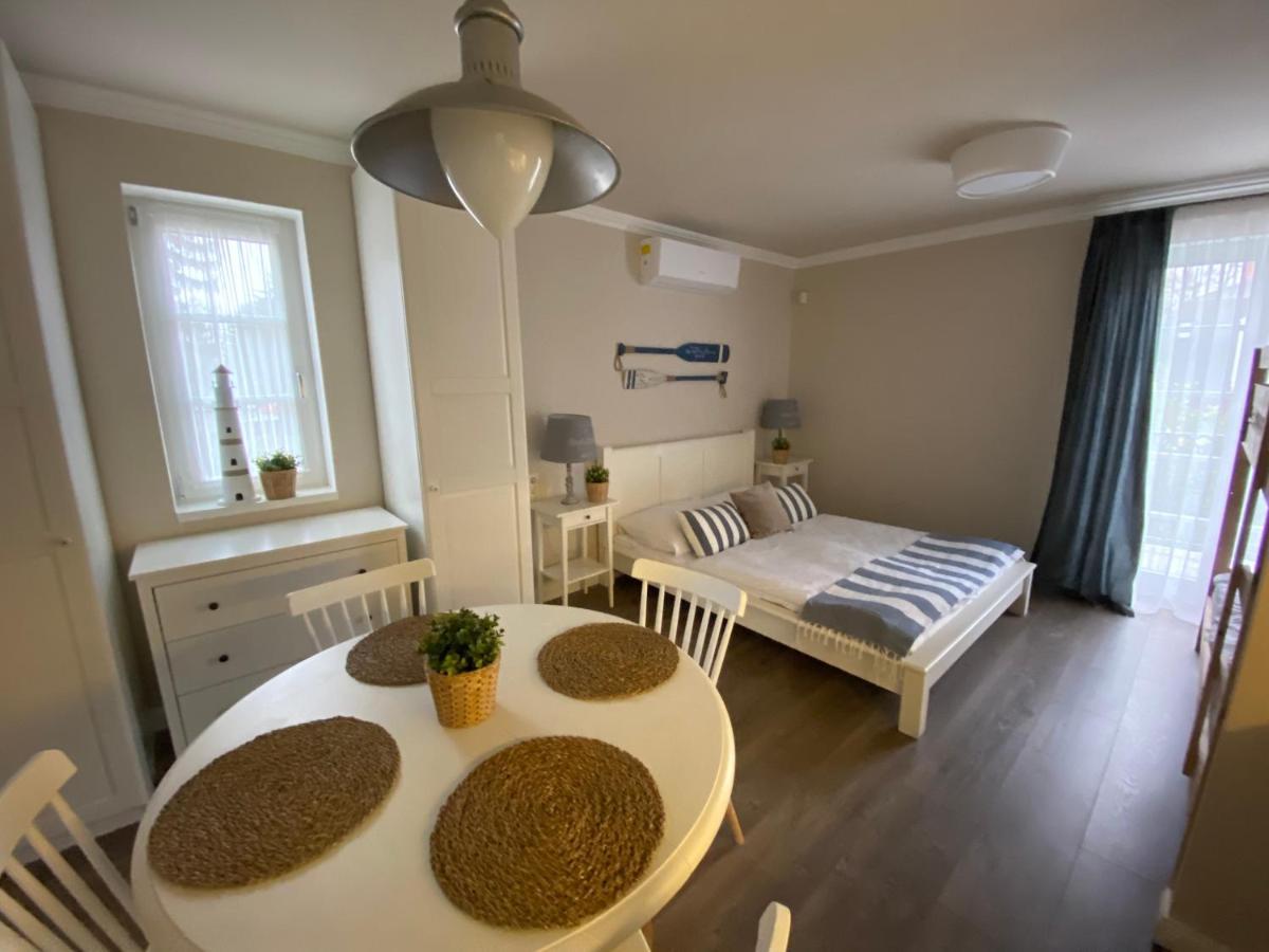 Secca Apartman Siófok Esterno foto