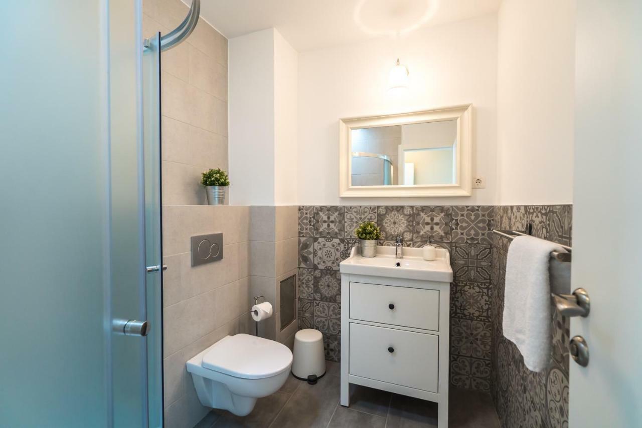 Secca Apartman Siófok Esterno foto