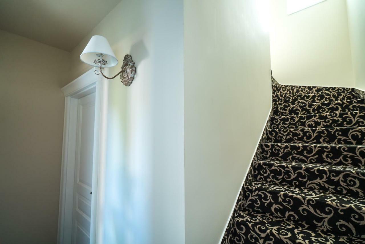 Secca Apartman Siófok Esterno foto